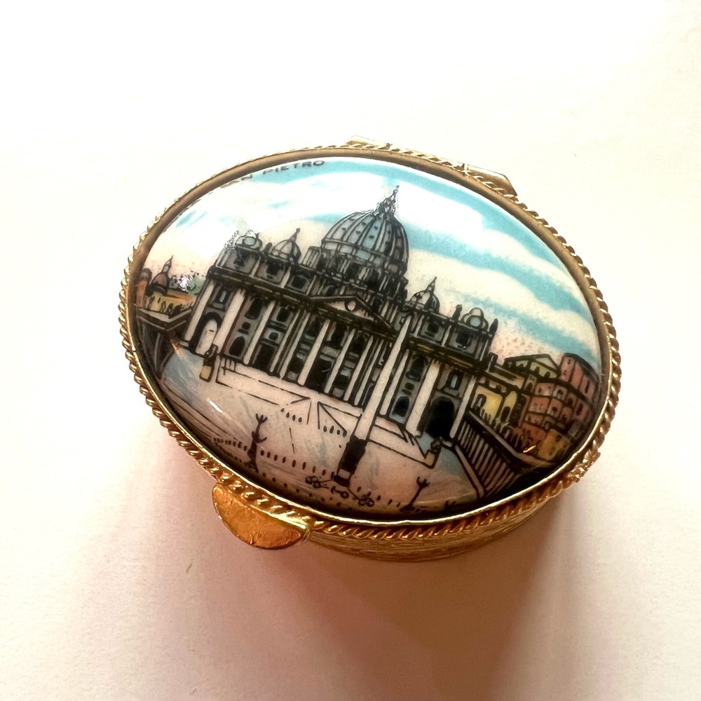 Vintage Gold Ceramic Trinket pill Box with Blue and White Rome Scene Italy